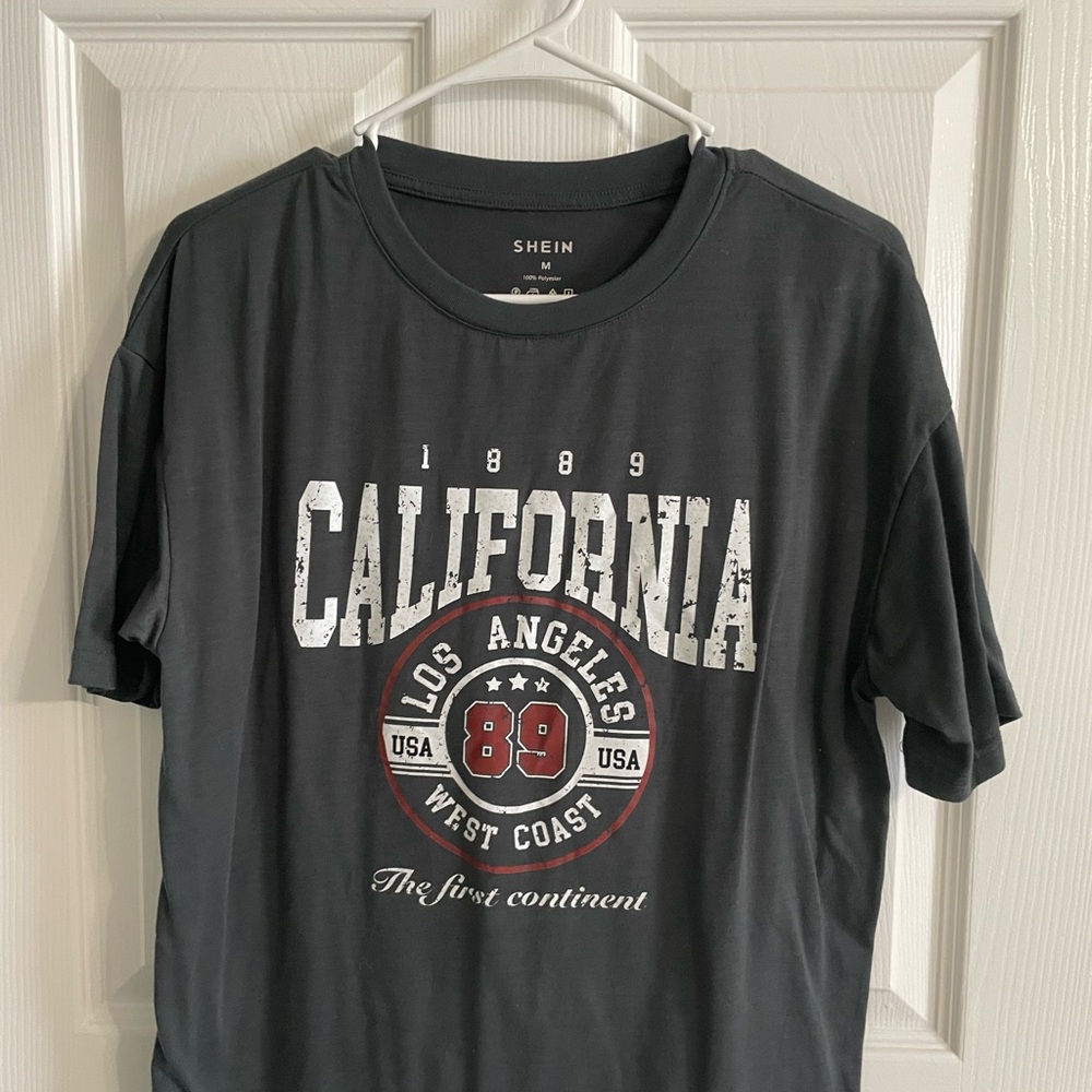 SHEIN Black Graphic T-Shirt